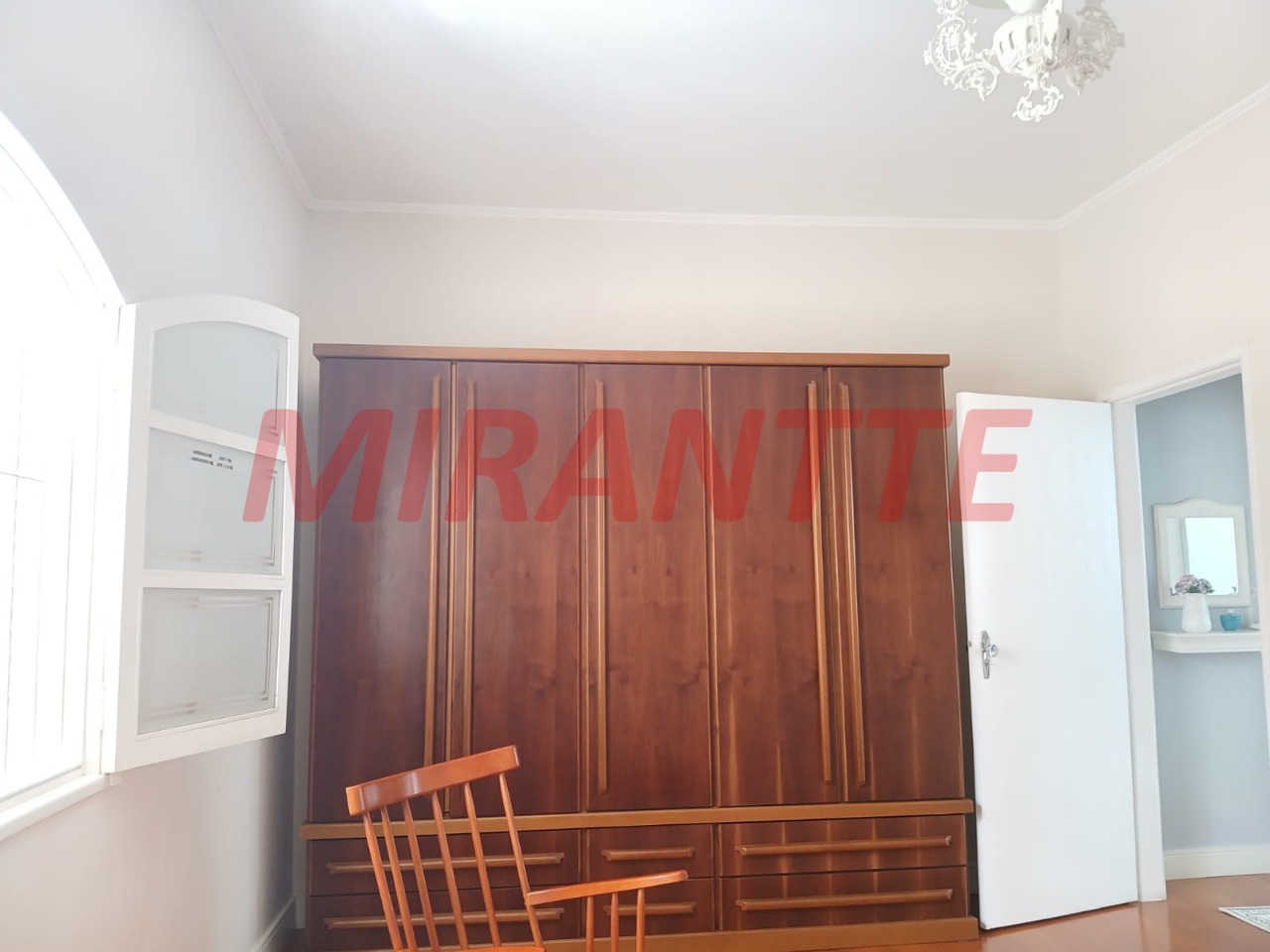 Sobrado de 105m² com 2 quartos em Água Fria