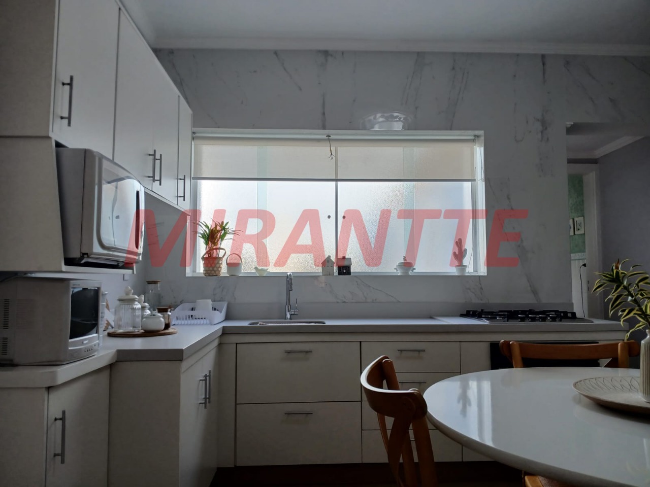Sobrado de 105m² com 2 quartos em Água Fria