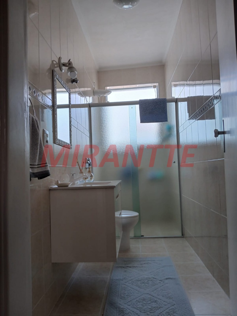 Sobrado de 105m² com 2 quartos em Água Fria