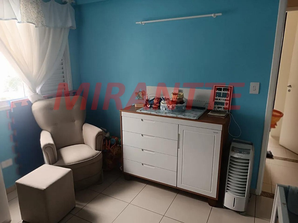 Apartamento de 80m² com 3 quartos em Santana