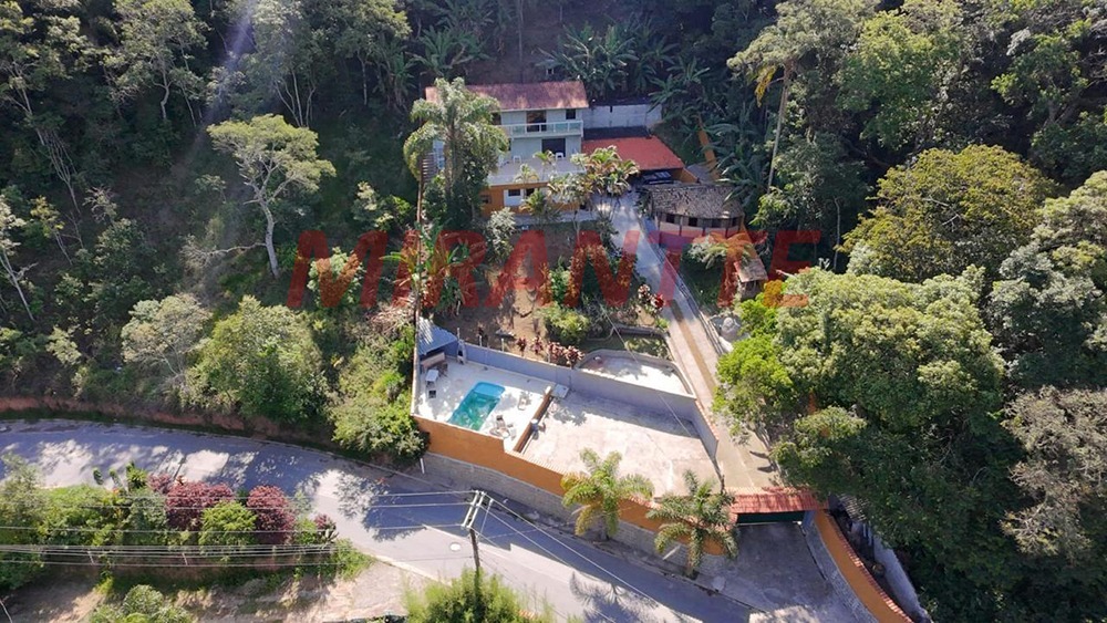 Chácara de 401.35m² com 2 quartos em Luiz Fagundes