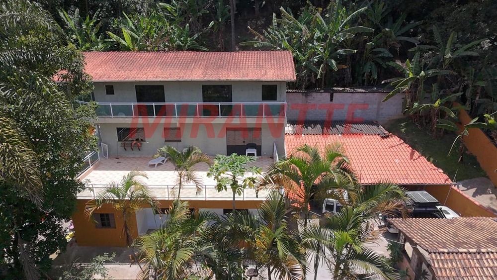 Chácara de 401.35m² com 2 quartos em Luiz Fagundes