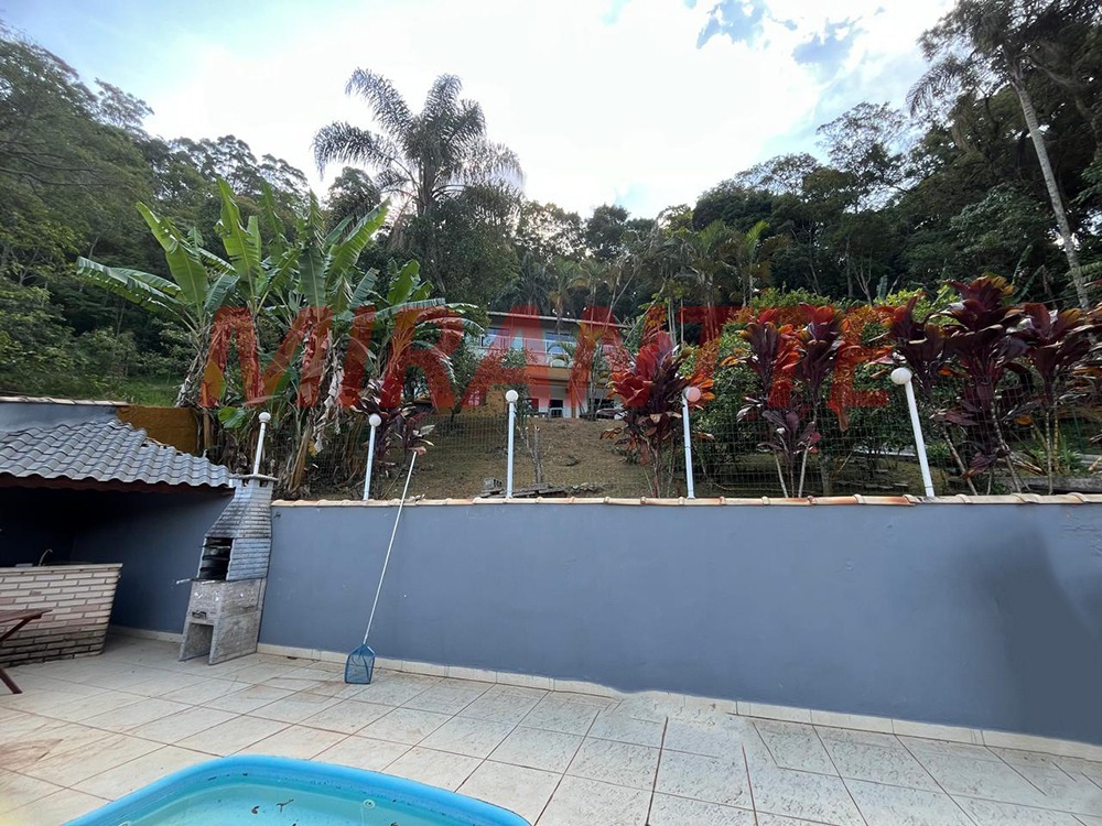 Chácara de 401.35m² com 2 quartos em Luiz Fagundes