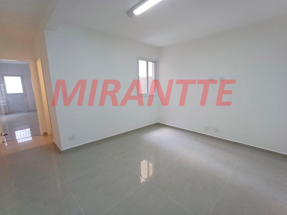 Sobrado de 205m² com 3 quartos em Santana