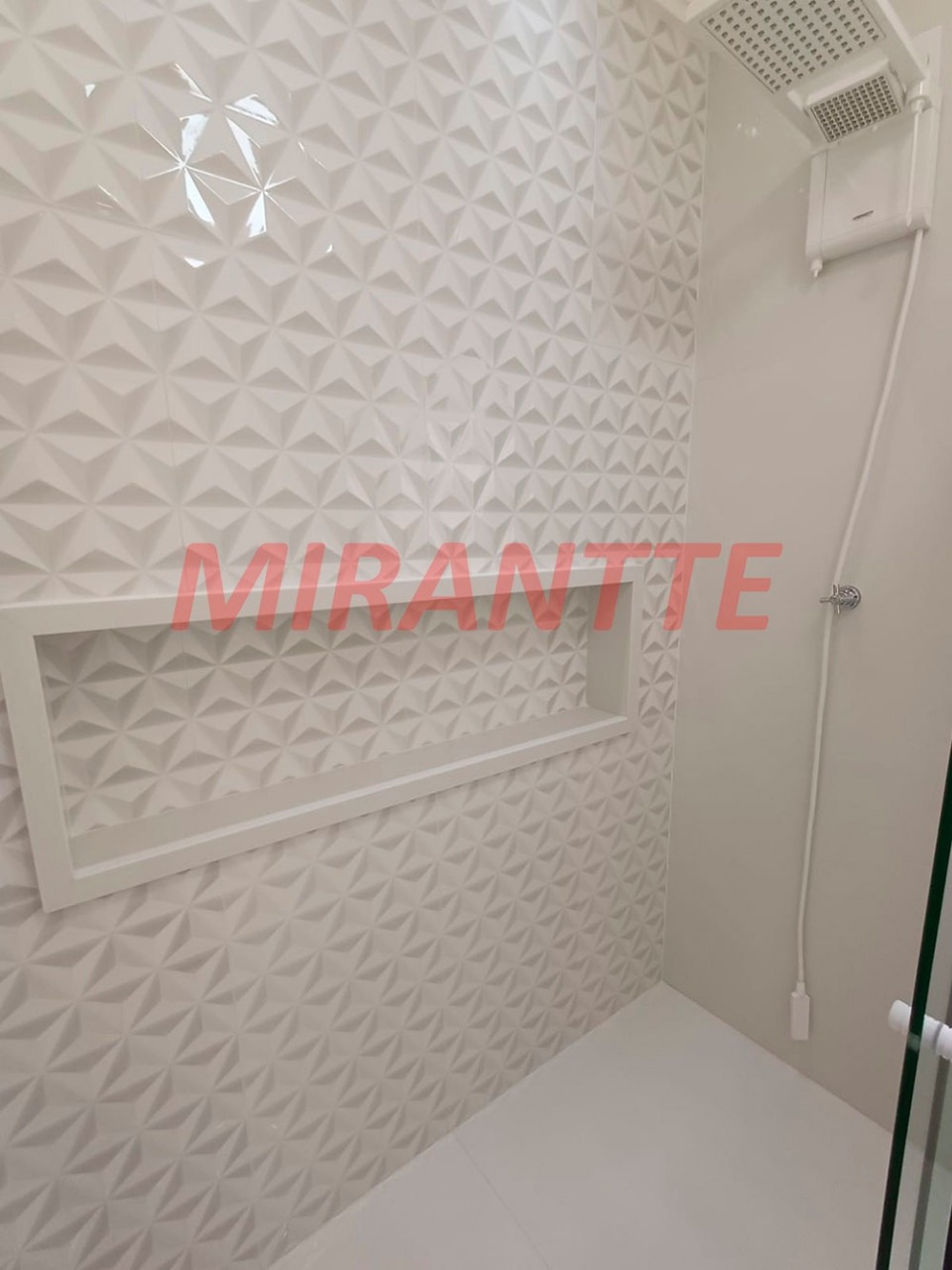 Sobrado de 205m² com 3 quartos em Santana