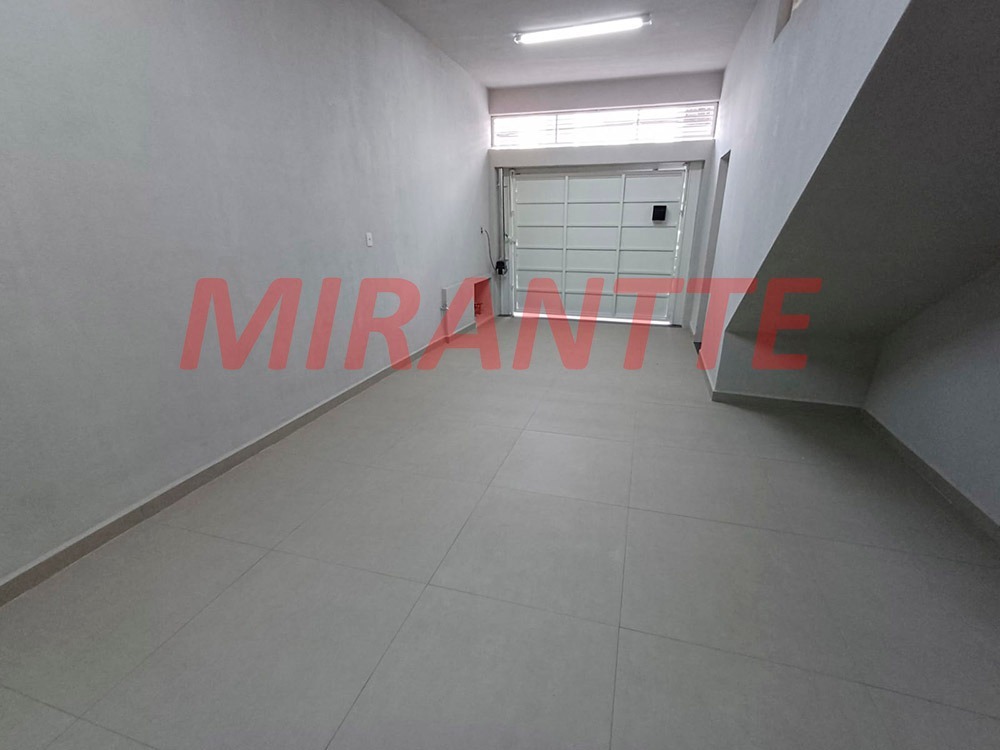Sobrado de 205m² com 3 quartos em Santana