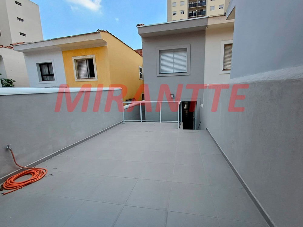 Sobrado de 205m² com 3 quartos em Santana