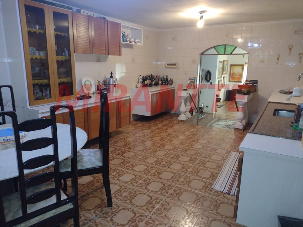 Sobrado de 132m² com 3 quartos em Jardim Paraiso