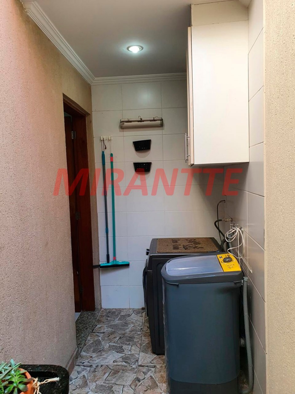 Sobrado de 71m² com 2 quartos em Vila Carbone