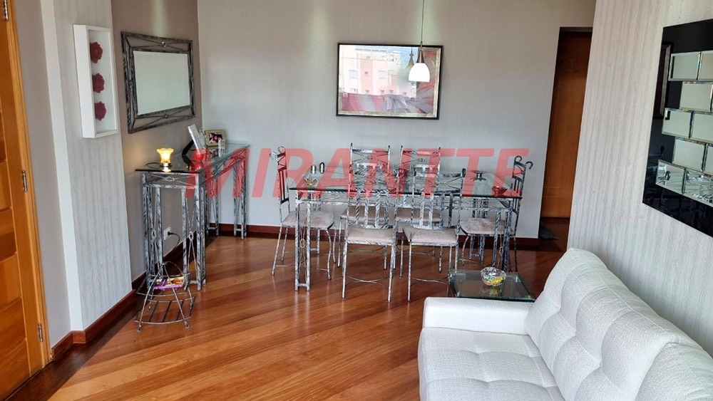 Apartamento de 101m² com 3 quartos em Água Fria