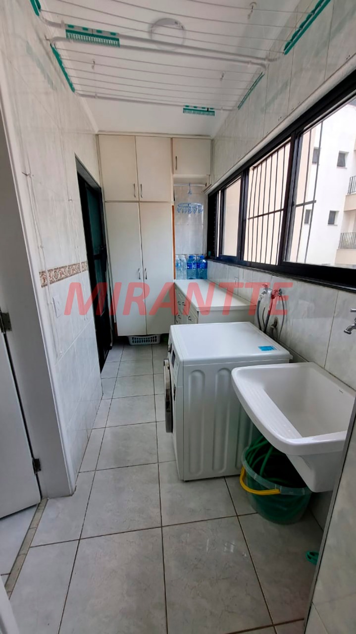 Apartamento de 101m² com 3 quartos em Água Fria