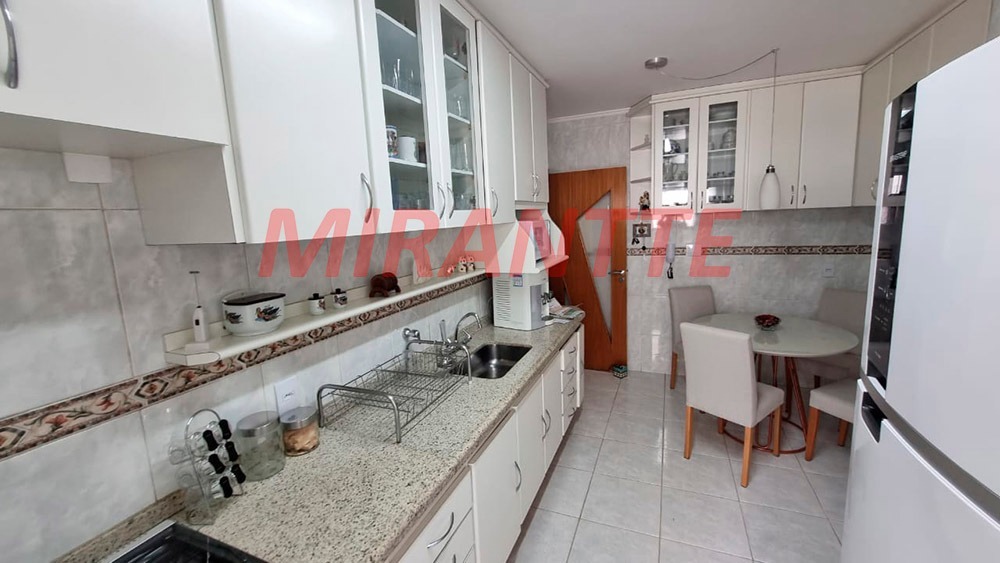 Apartamento de 101m² com 3 quartos em Água Fria