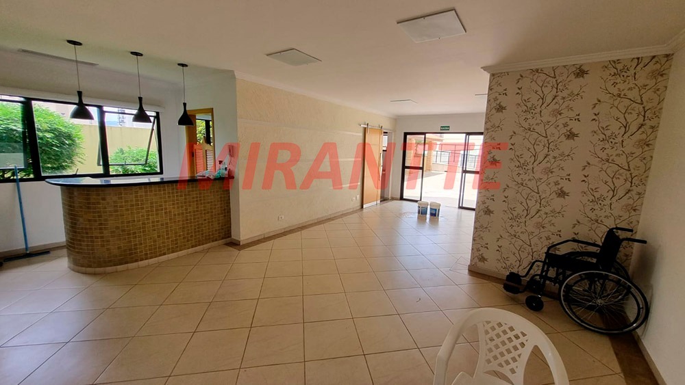Apartamento de 101m² com 3 quartos em Água Fria