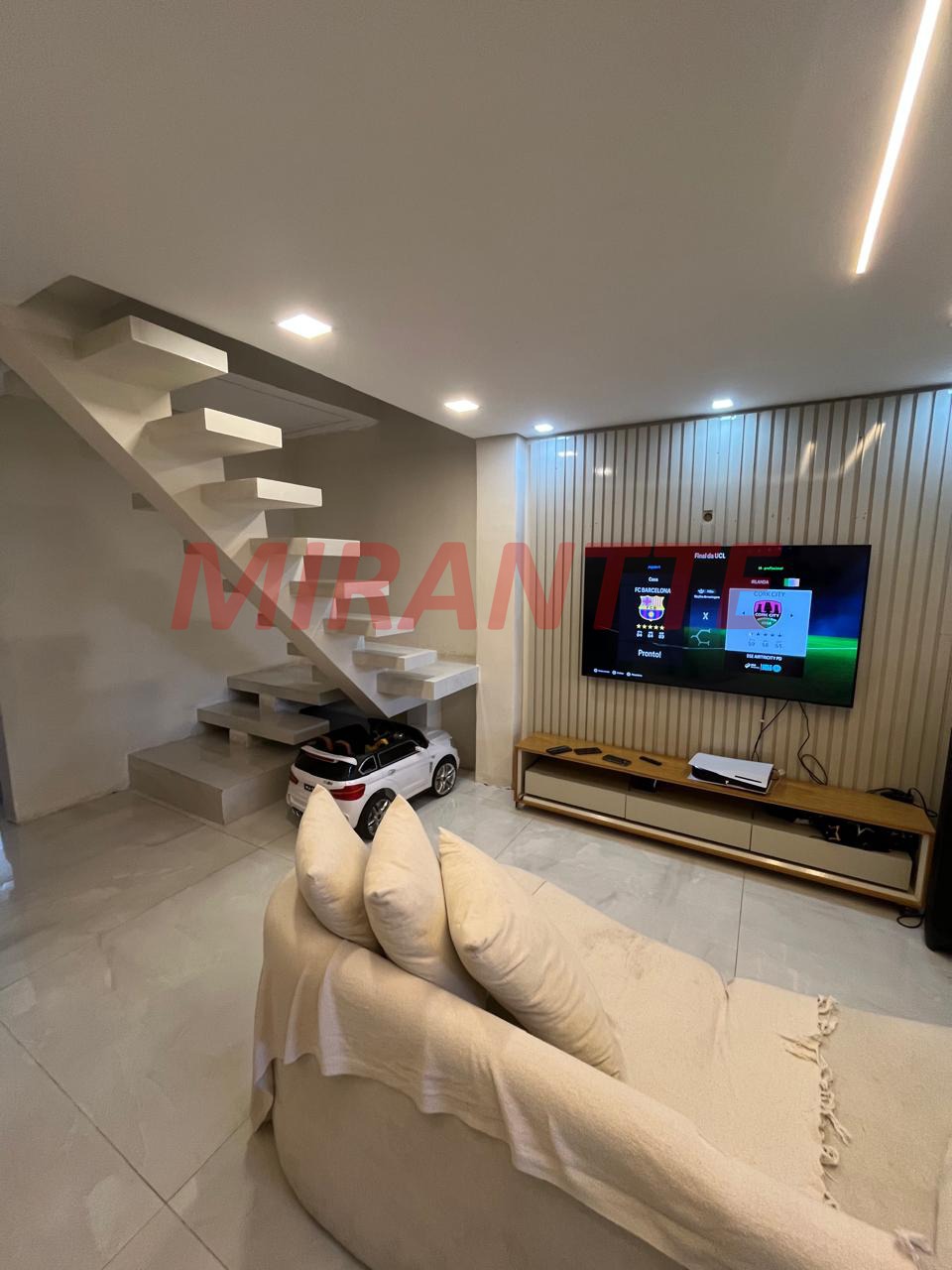 Sobrado de 120m² com 3 quartos em Santana