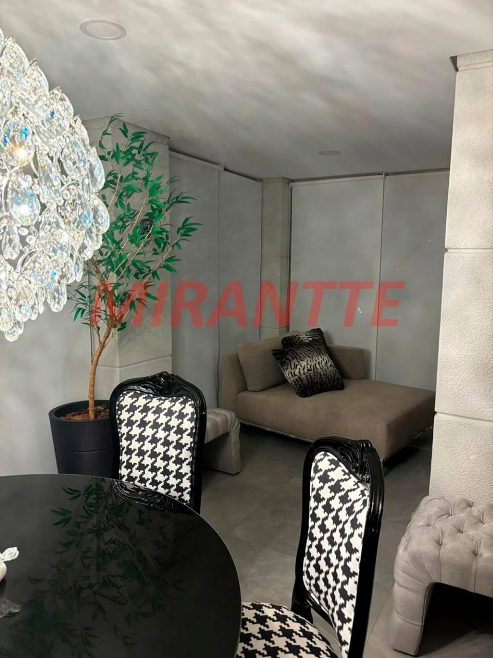 Apartamento de 120m² com 2 quartos em Vila Pauliceia
