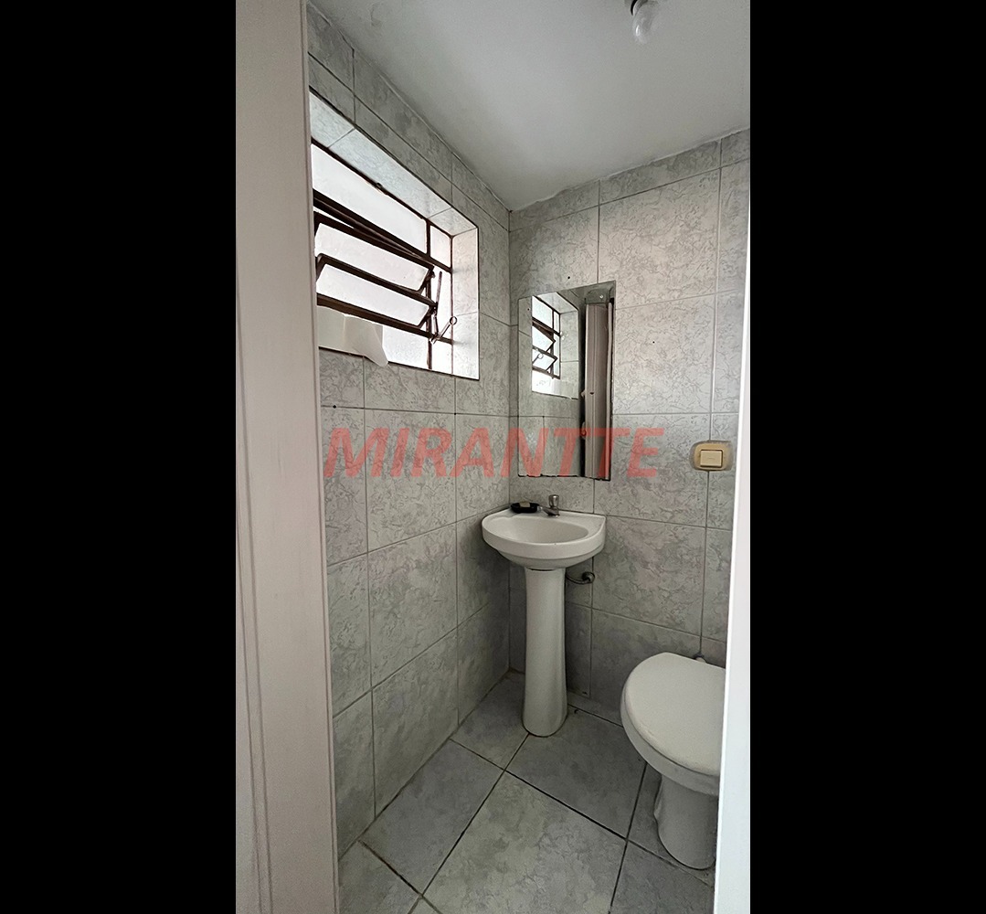 Sobrado de 140m² com 3 quartos em Água Fria