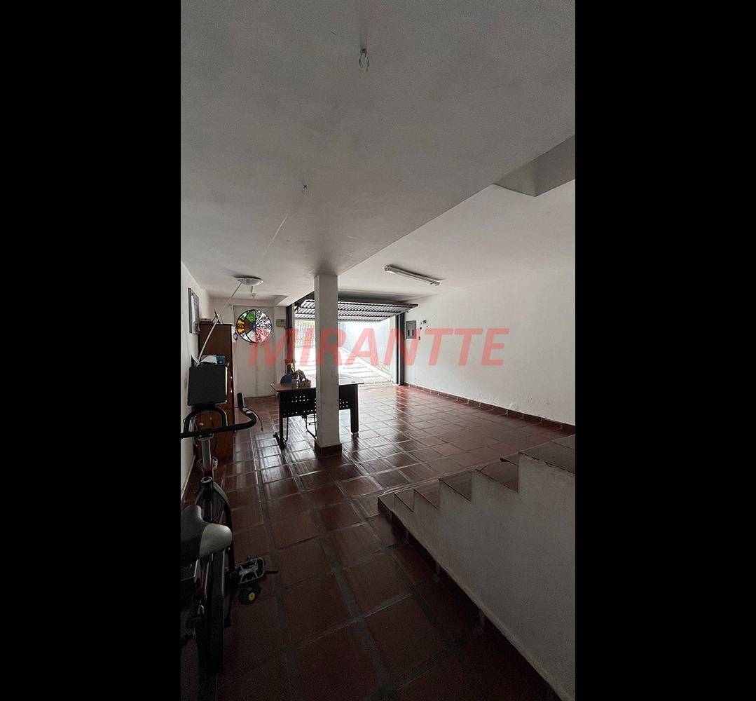 Sobrado de 140m² com 3 quartos em Água Fria