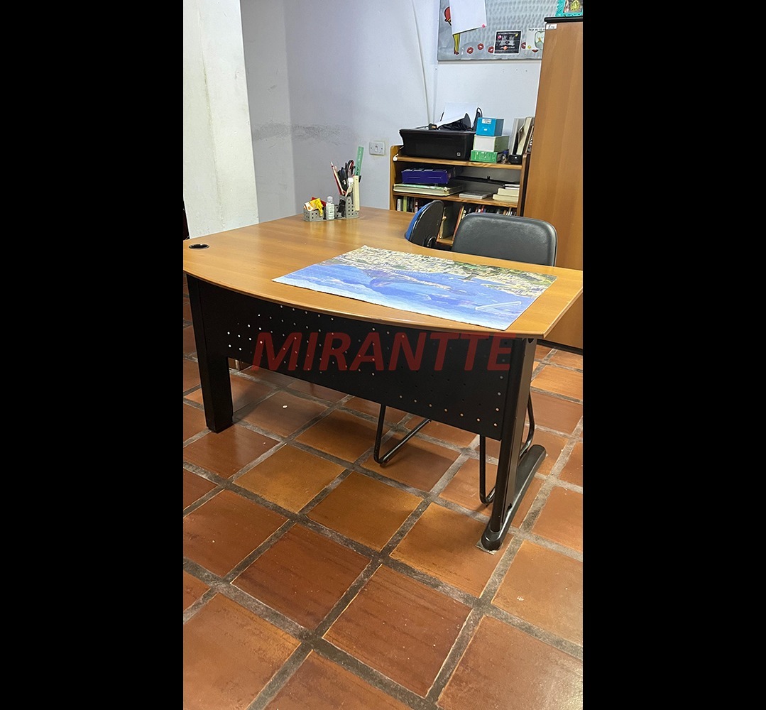Sobrado de 140m² com 3 quartos em Água Fria