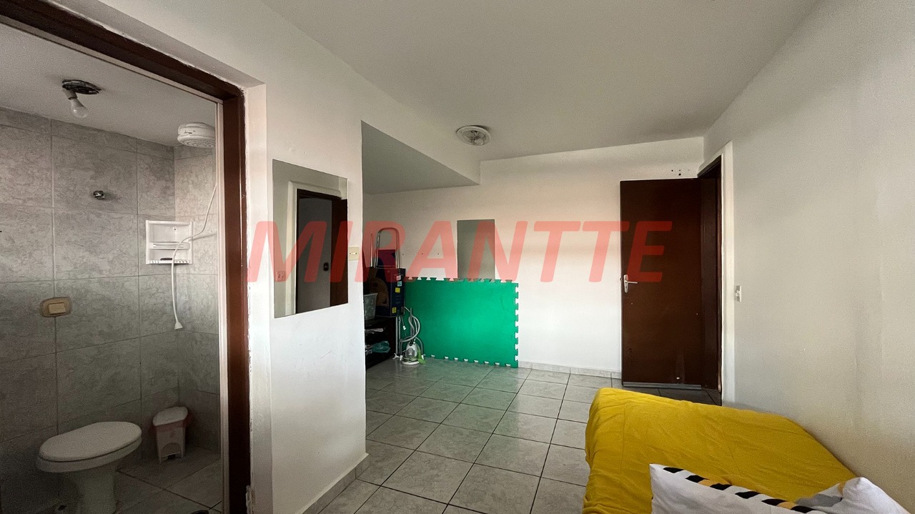 Sobrado de 140m² com 3 quartos em Água Fria