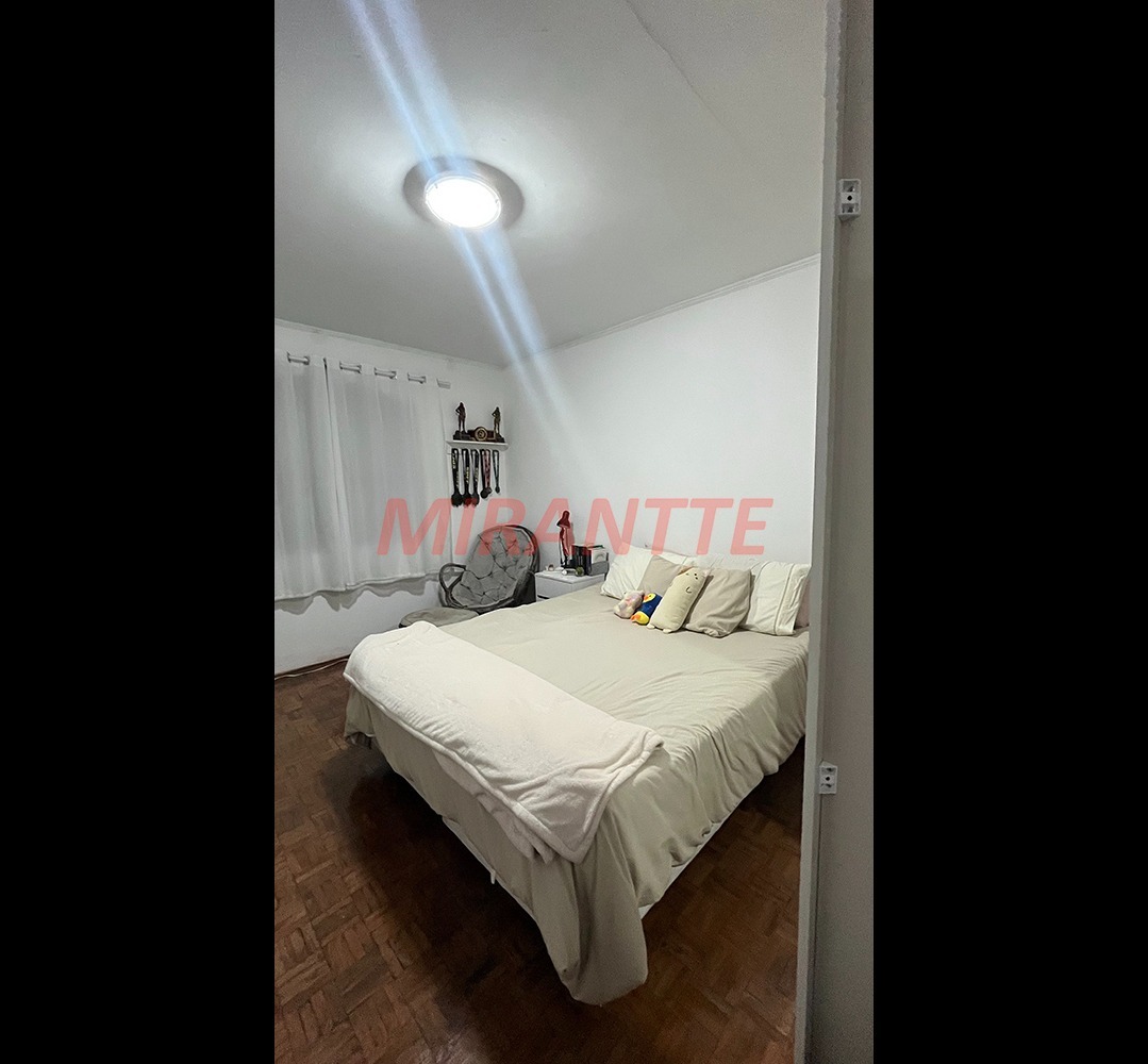 Sobrado de 140m² com 3 quartos em Água Fria