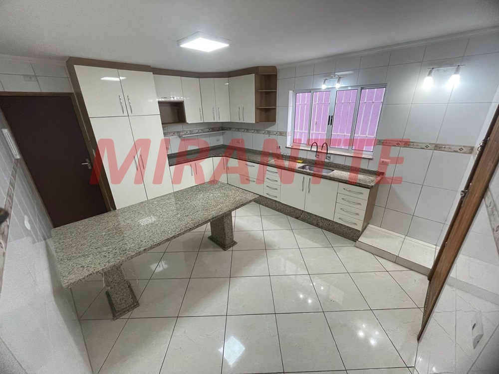 Casa terrea de 133m² com 3 quartos em Vila Nivi