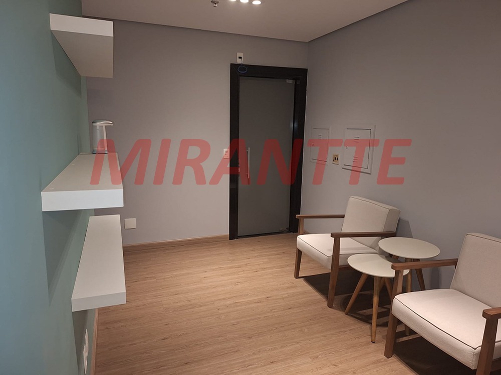 Comercial de 0.38m² em Santana