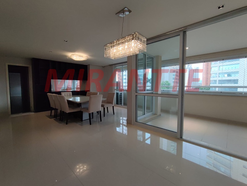 Apartamento de 206m² com 3 quartos em Santana