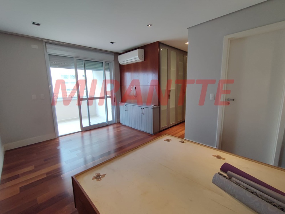 Apartamento de 206m² com 3 quartos em Santana
