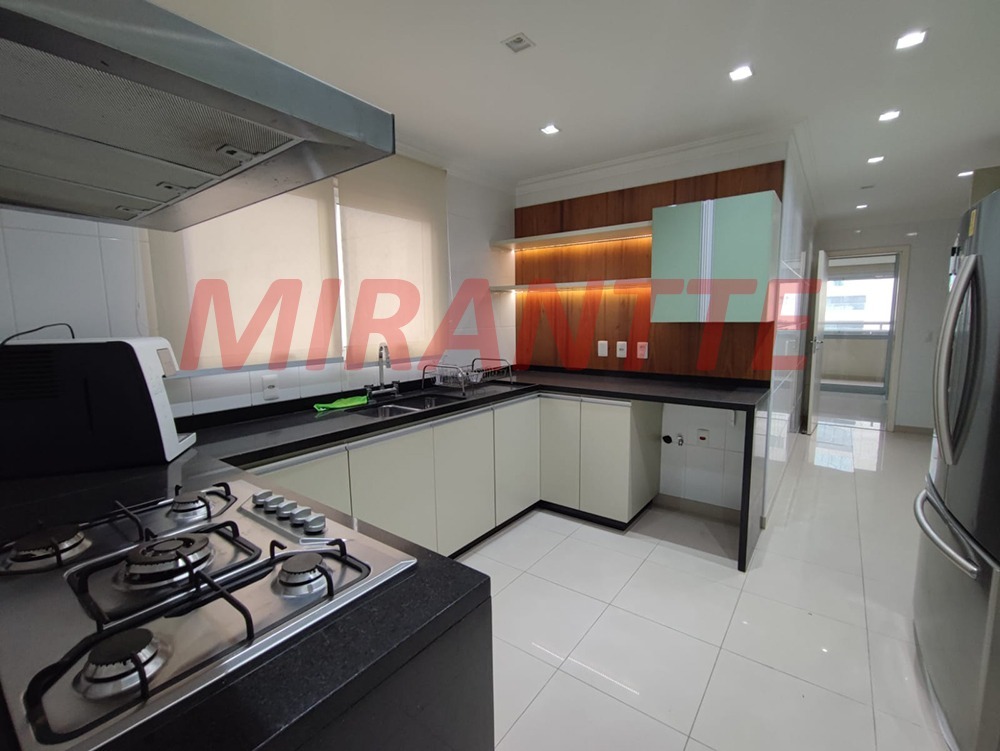 Apartamento de 206m² com 3 quartos em Santana