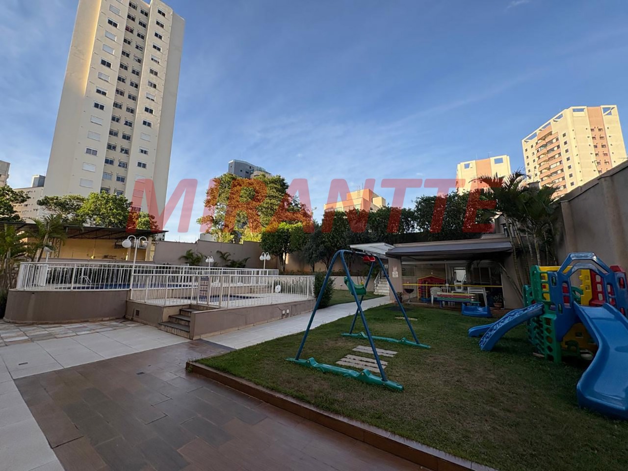 Apartamento de 80m² com 2 quartos em Santa Teresinha