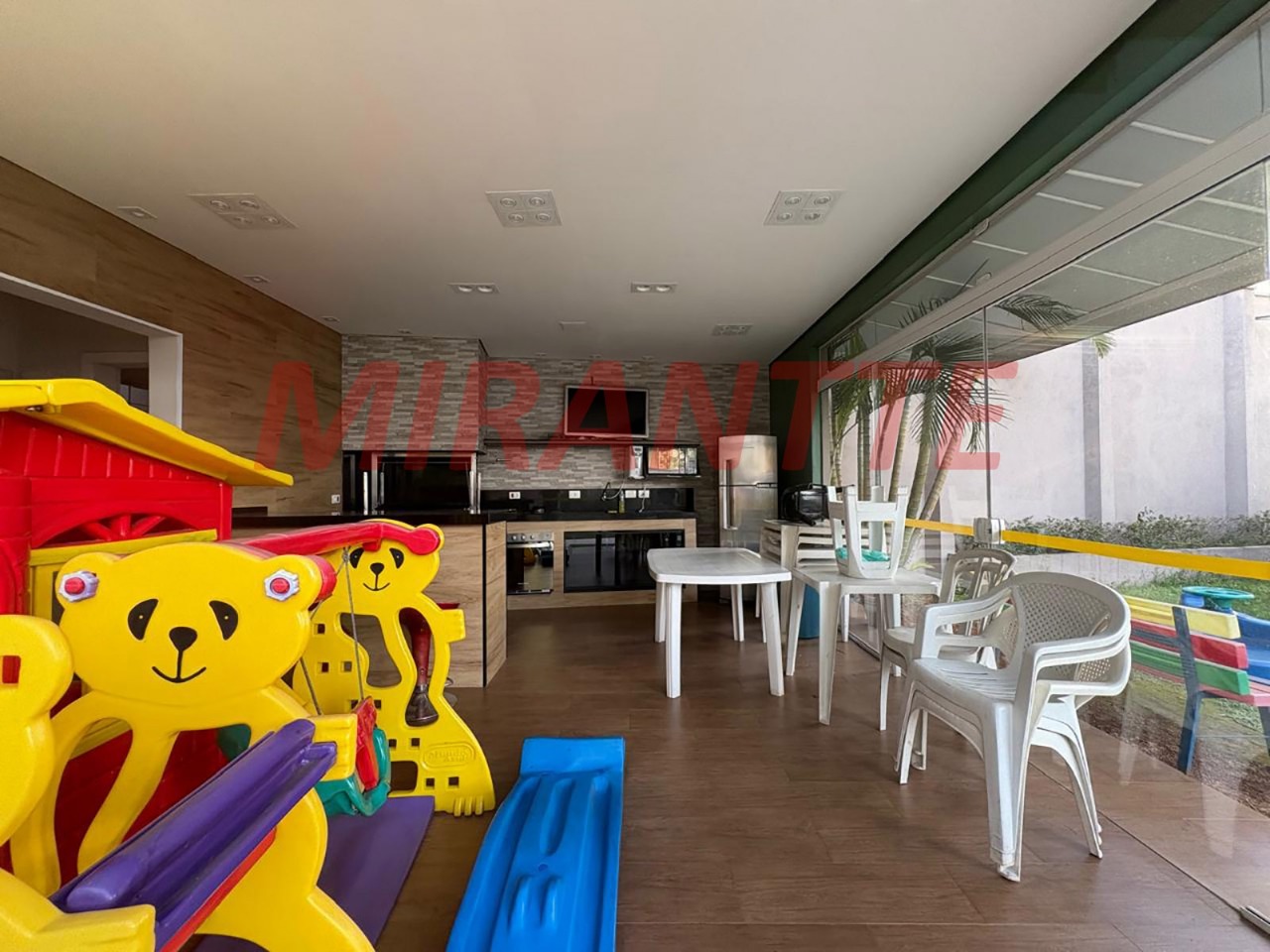 Apartamento de 80m² com 2 quartos em Santa Teresinha