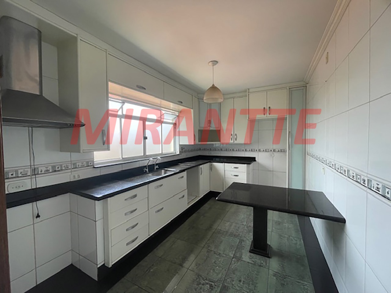 Sobrado de 108m² com 2 quartos em Vila Aurora
