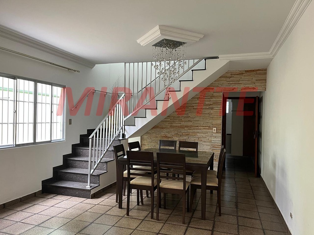 Sobrado de 187m² com 3 quartos em Chora Menino