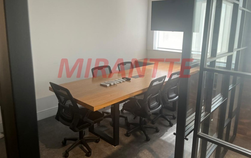 Conjunto comercial de 100m² em Santana