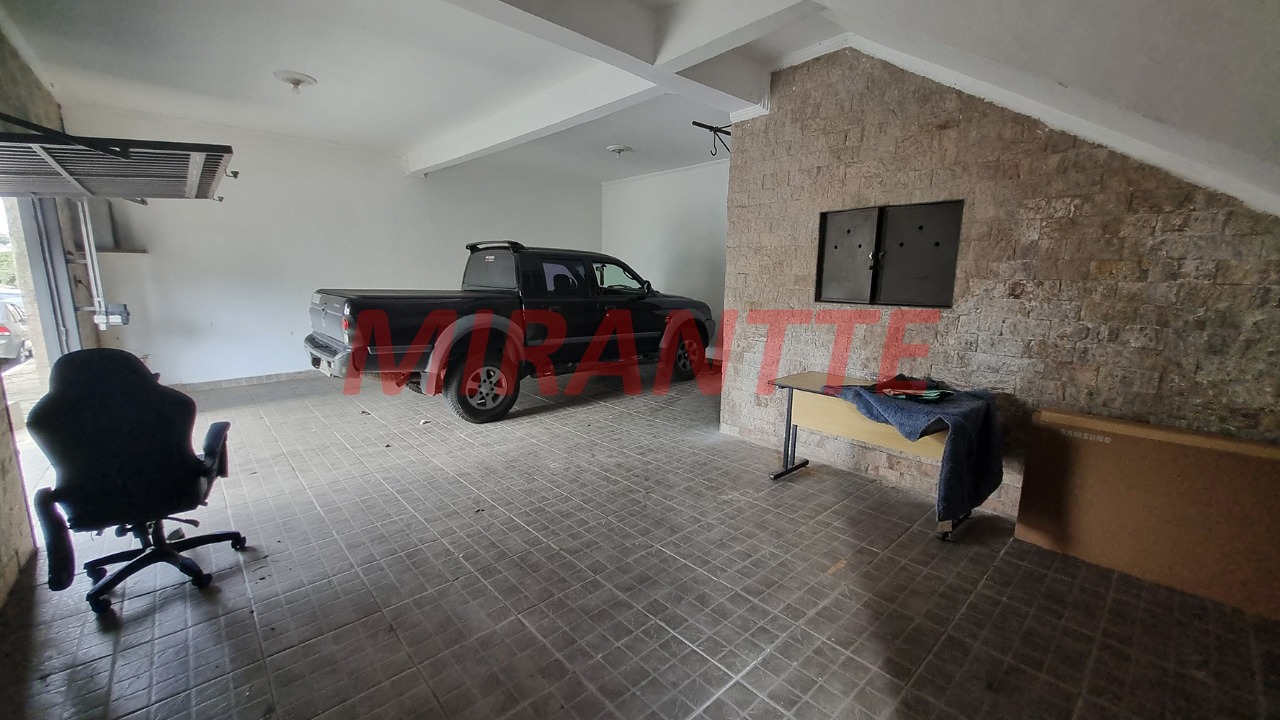 Sobrado de 330m² com 3 quartos em Casa Verde