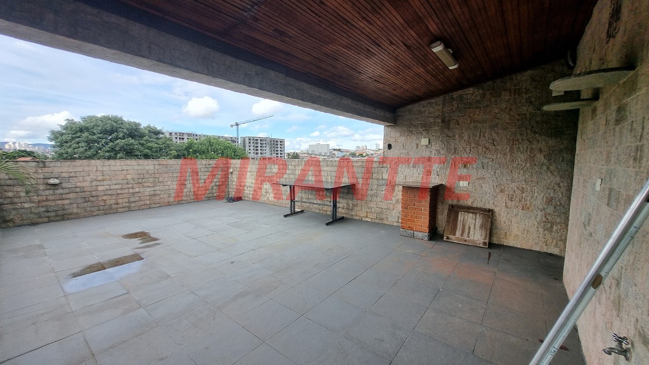 Sobrado de 330m² com 3 quartos em Casa Verde