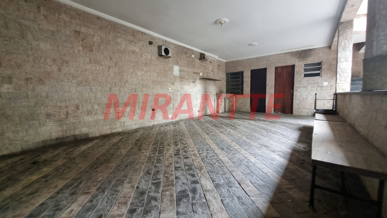 Sobrado de 330m² com 3 quartos em Casa Verde