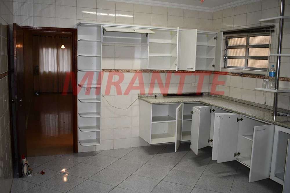Sobrado de 164m² com 3 quartos em Vila Maria Alta