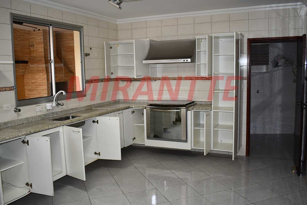 Sobrado de 164m² com 3 quartos em Vila Maria Alta