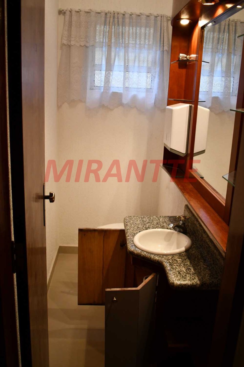 Sobrado de 164m² com 3 quartos em Vila Maria Alta