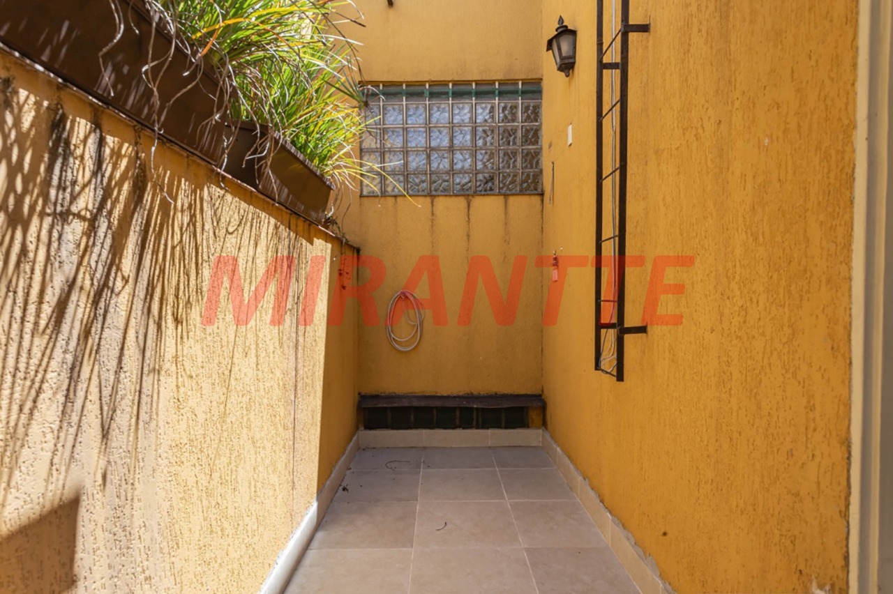 Sobrado de 237m² com 4 quartos em Cidade Monções