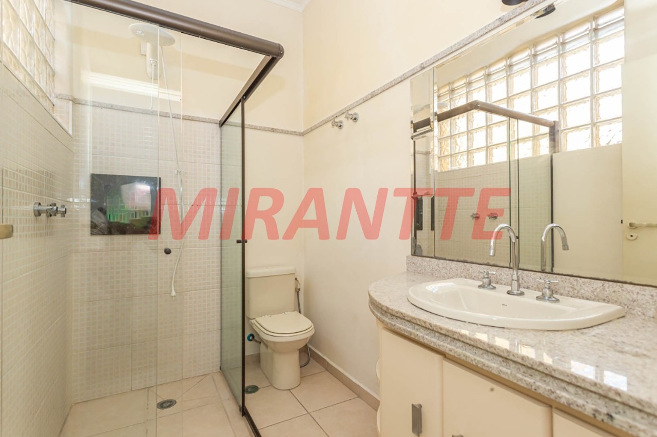 Sobrado de 237m² com 4 quartos em Cidade Monções