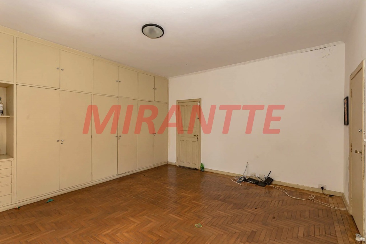 Sobrado de 237m² com 4 quartos em Cidade Monções