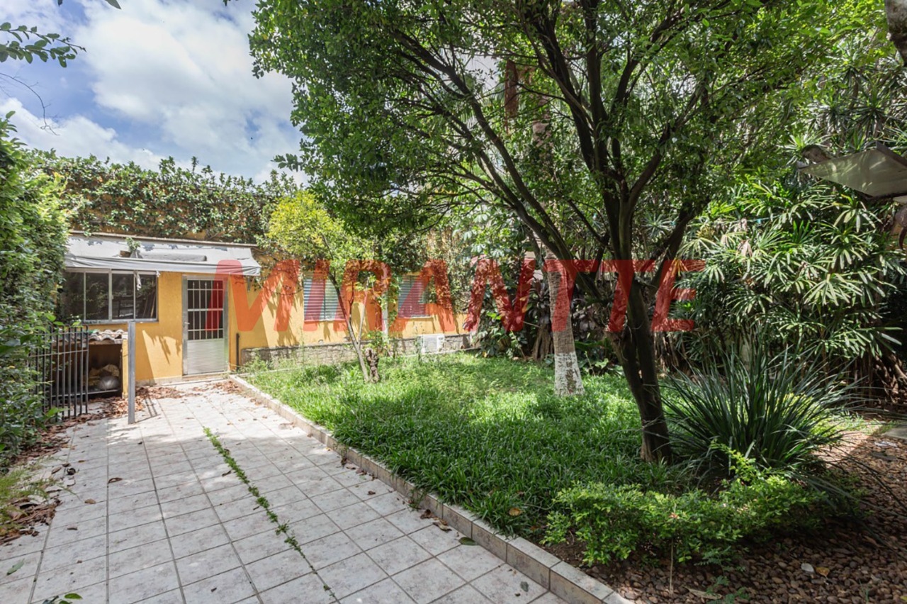 Sobrado de 237m² com 4 quartos em Cidade Monções