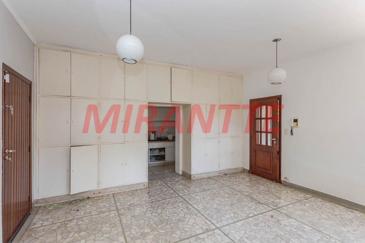 Sobrado de 237m² com 4 quartos em Cidade Monções