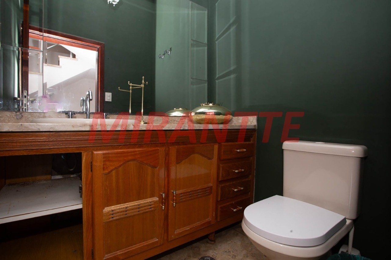 Sobrado de 237m² com 4 quartos em Cidade Monções