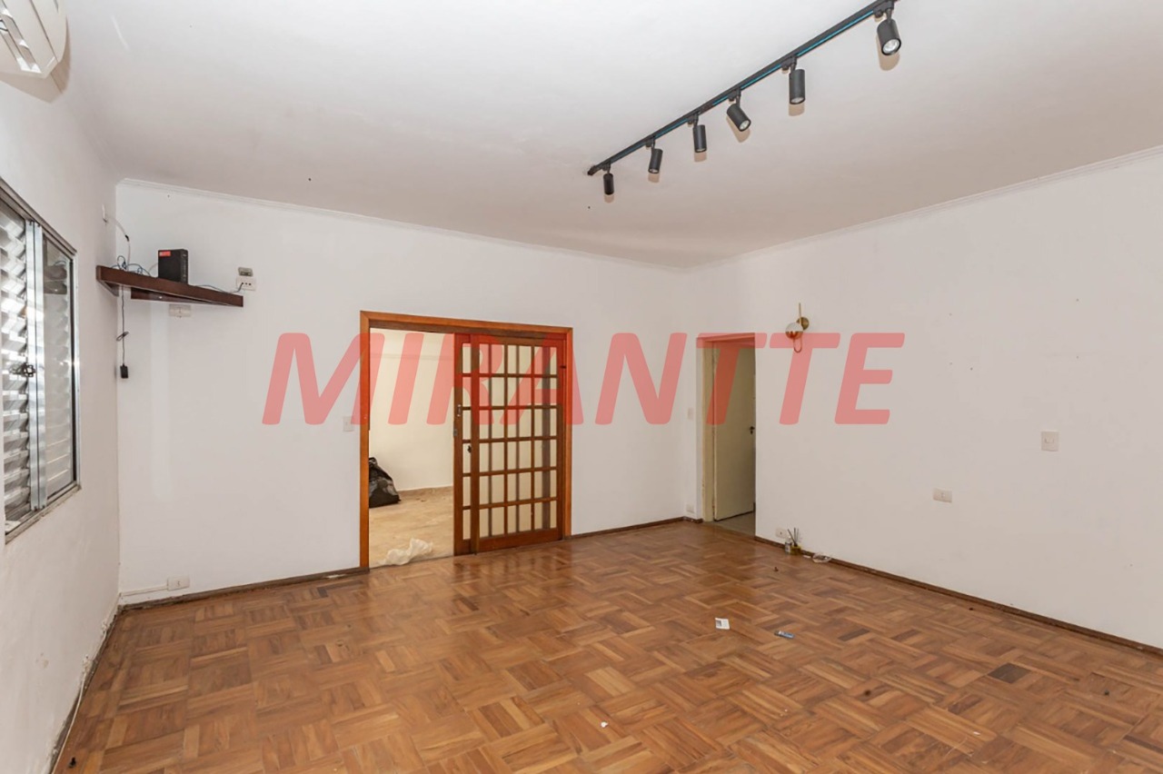 Sobrado de 237m² com 4 quartos em Cidade Monções