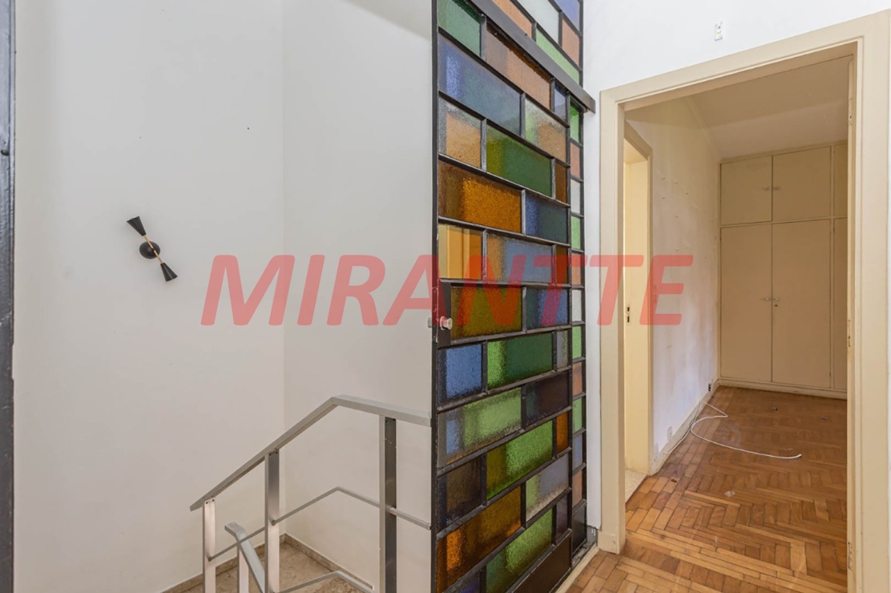 Sobrado de 237m² com 4 quartos em Cidade Monções