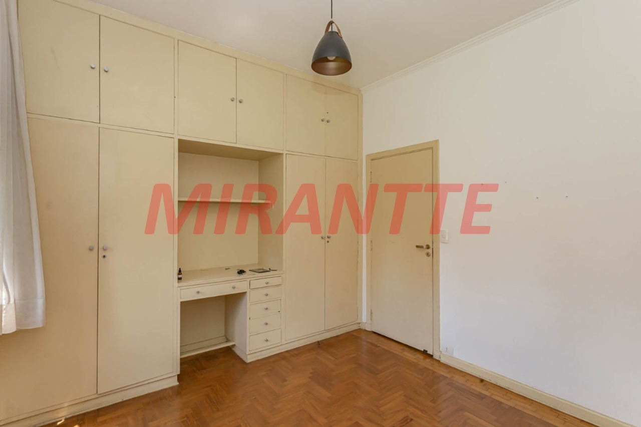 Sobrado de 237m² com 4 quartos em Cidade Monções
