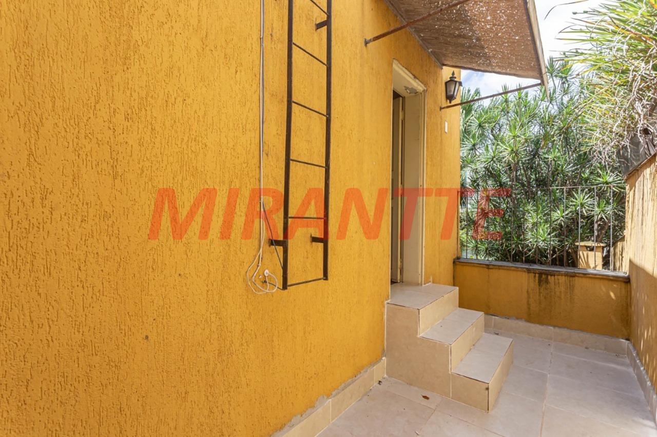 Sobrado de 237m² com 4 quartos em Cidade Monções